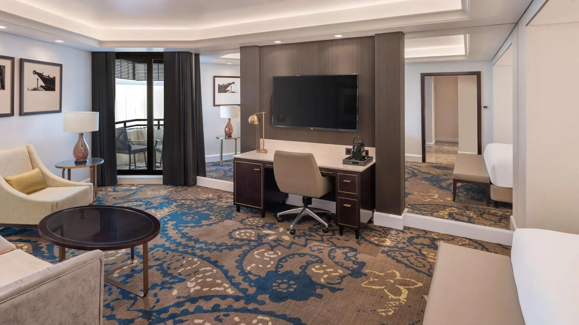 Radisson Blu Hotel, Dubai Deira Creek Hotel